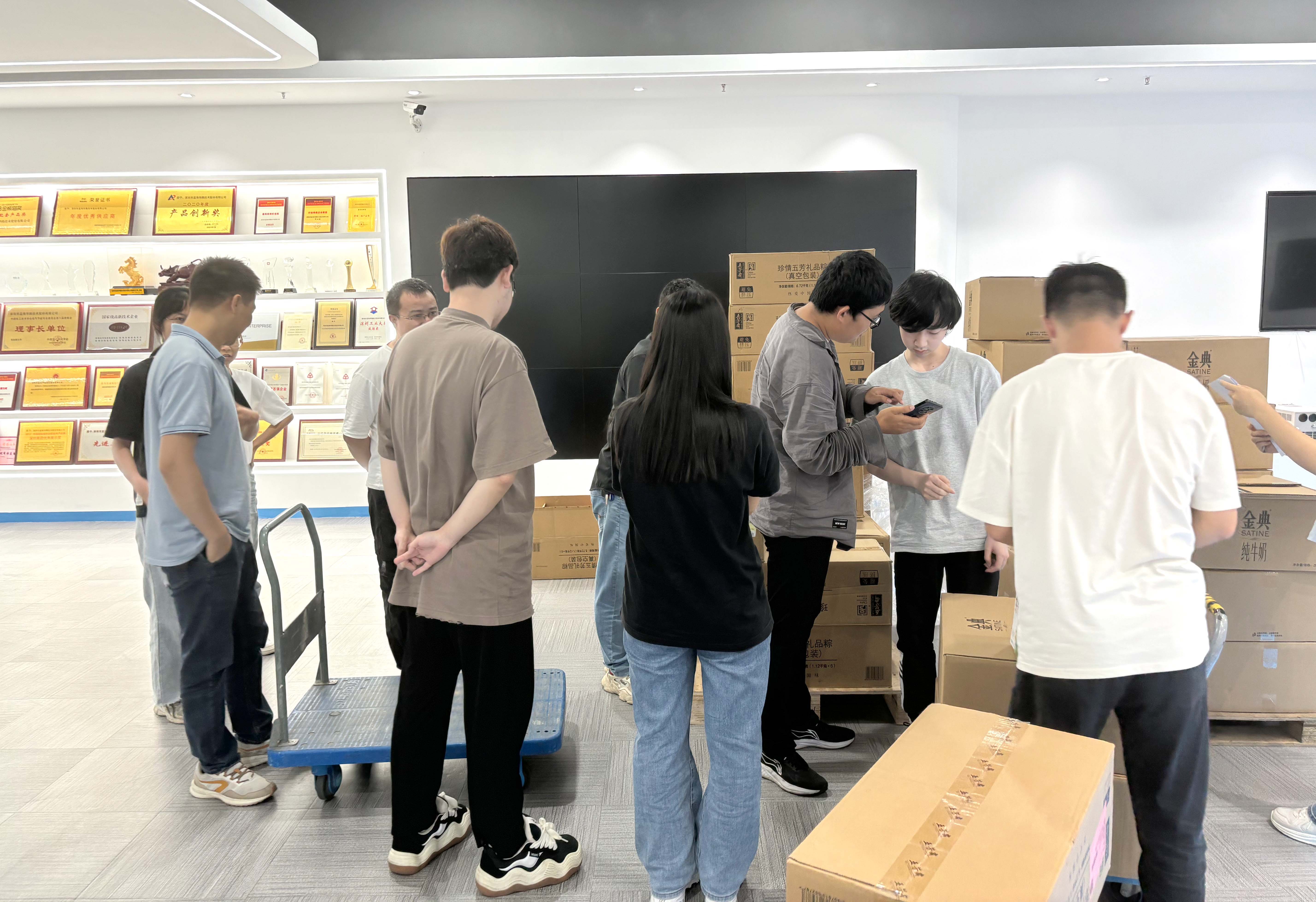 粽香迎端午 关怀暖人心｜伯乐体育为全体家人们发放端午节福利啦！