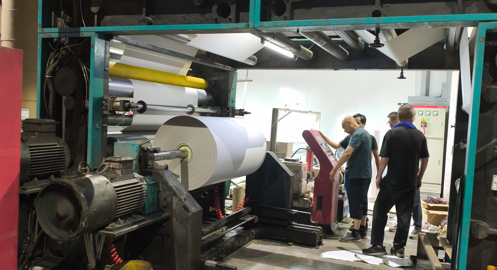 十二年“硬核”表现：稳得住，扛得住！伯乐体育变频器助力印刷厂稳产增效！