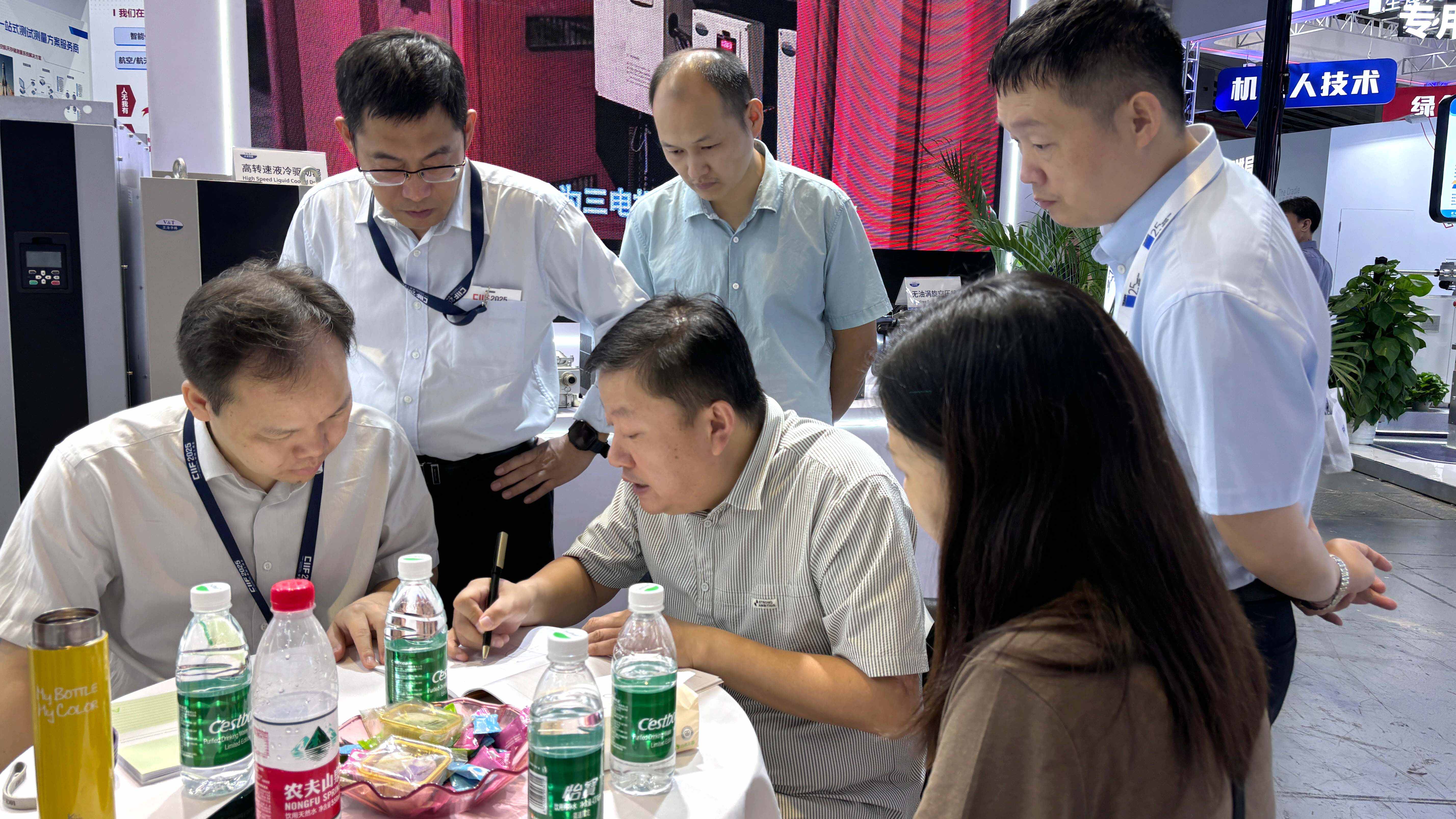 伯乐体育2025上海工博会圆满收官！